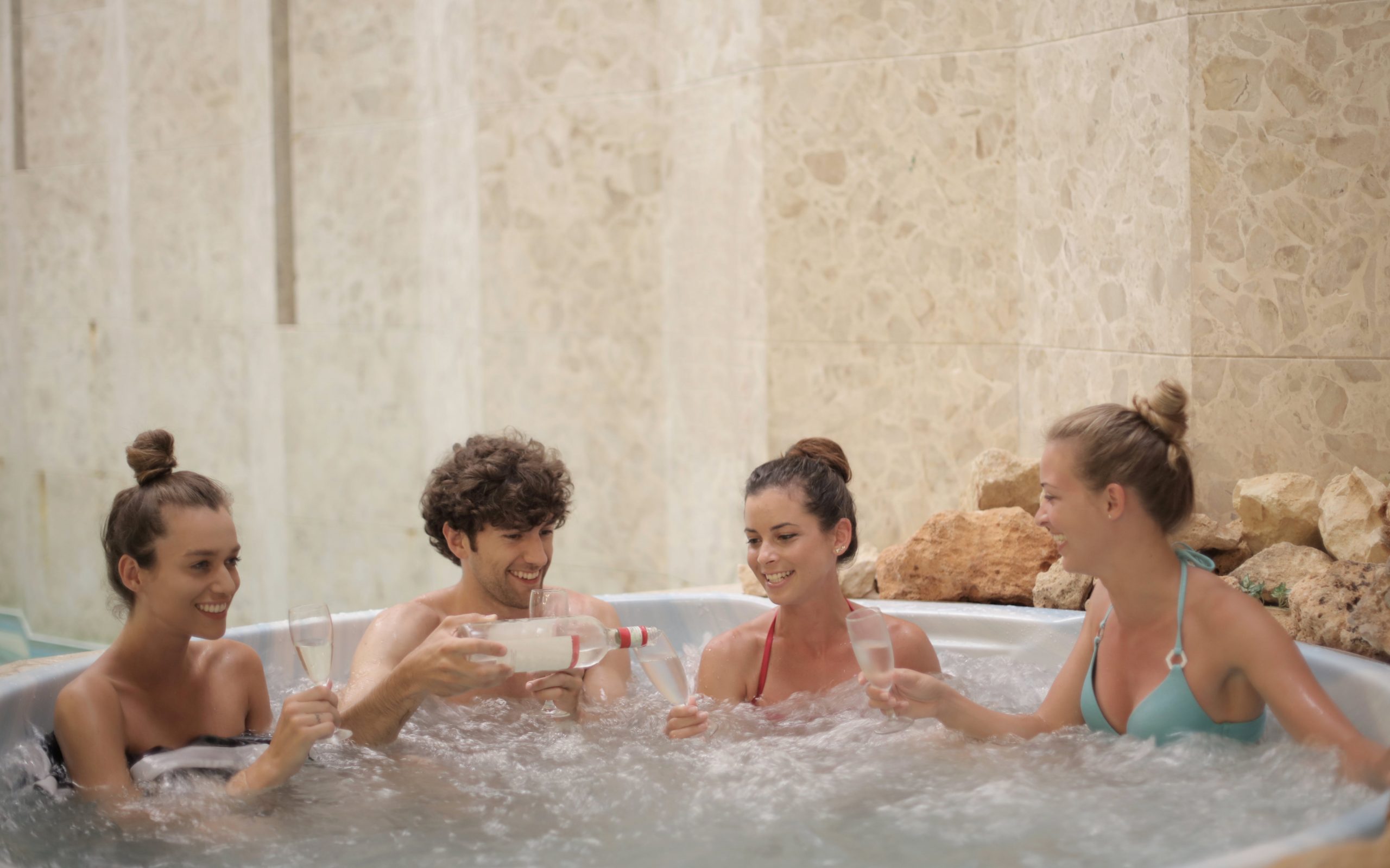 Jacuzzi suppliers in UAE